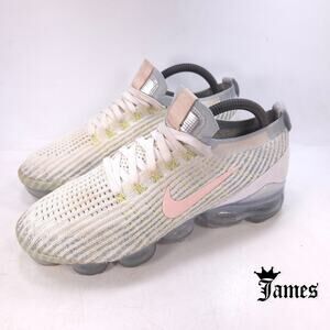 Nike Air Vapormax Flyknit 3 Athletic Shoe Womens Size 8.5 CW5642-100 White